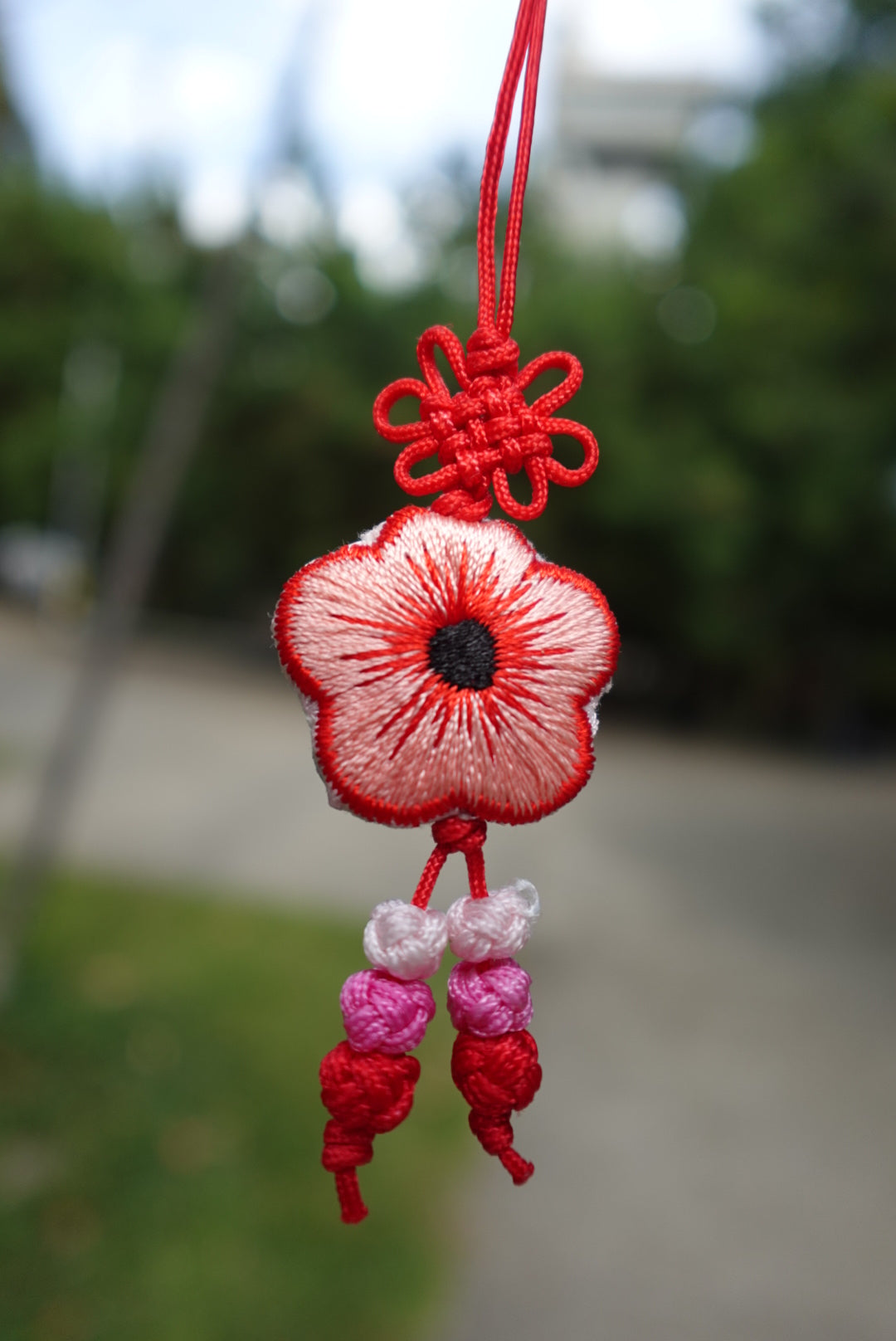 Amuleto Norigae Flor Roja